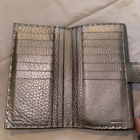 Fendi Silver Leather Continental Wallet - Picture 8 of 12